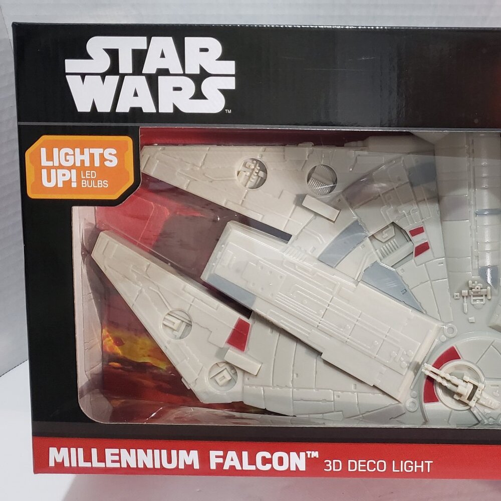 Star Wars Millennium Falcon 3D Deco LED Wall Light